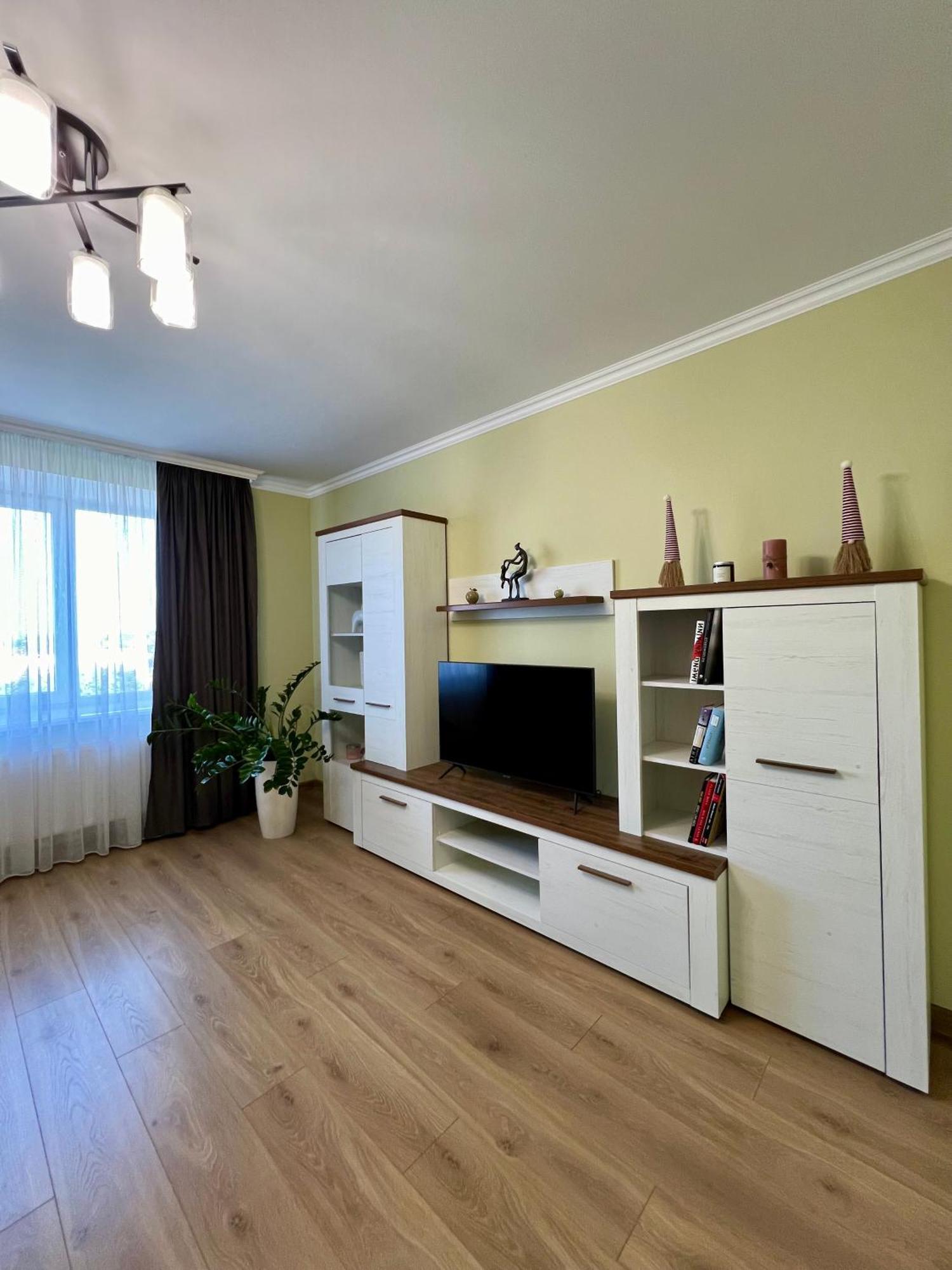 Затишна Квартира Біля Парку Центр Міста Ternopil Exteriör bild