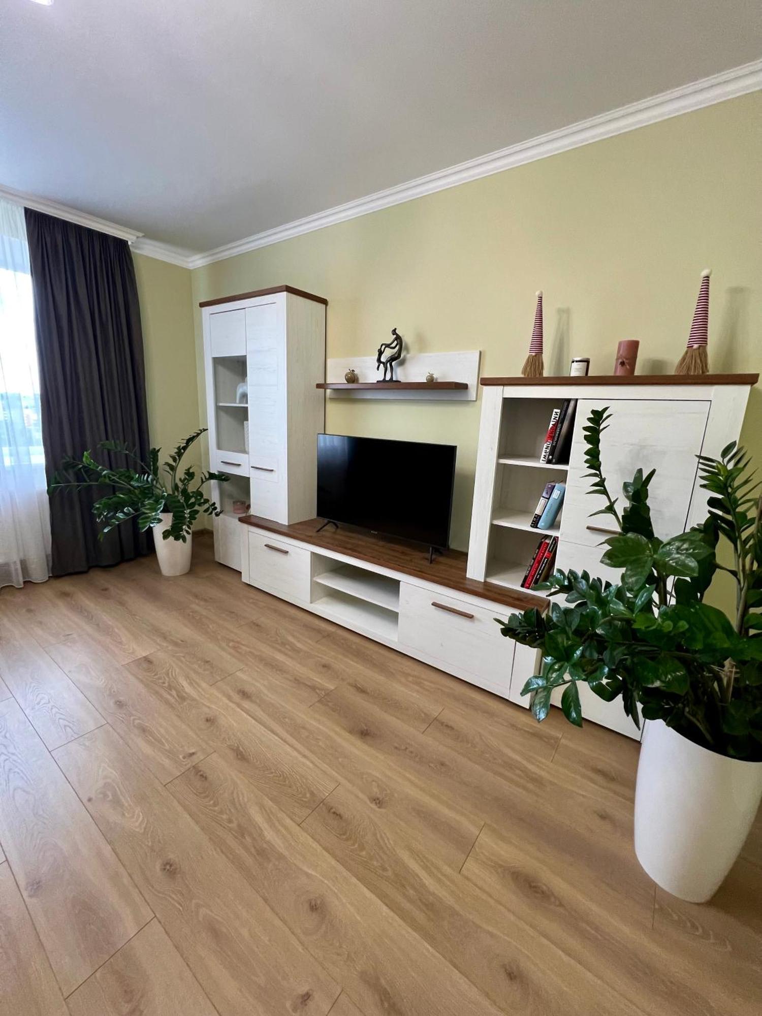 Затишна Квартира Біля Парку Центр Міста Ternopil Exteriör bild
